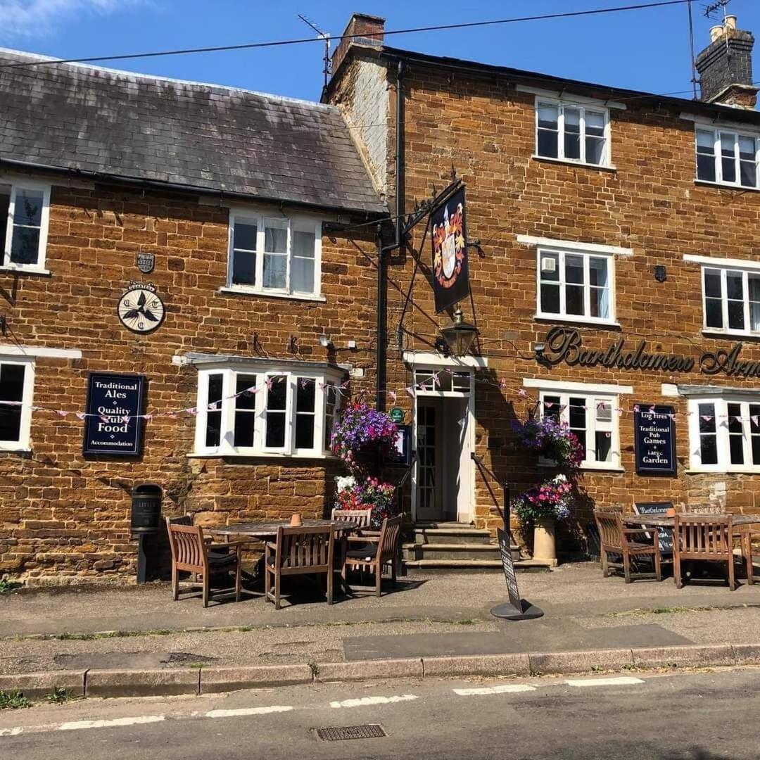 Bartholomew Arms Bed & Breakfast Maidford Exterior photo